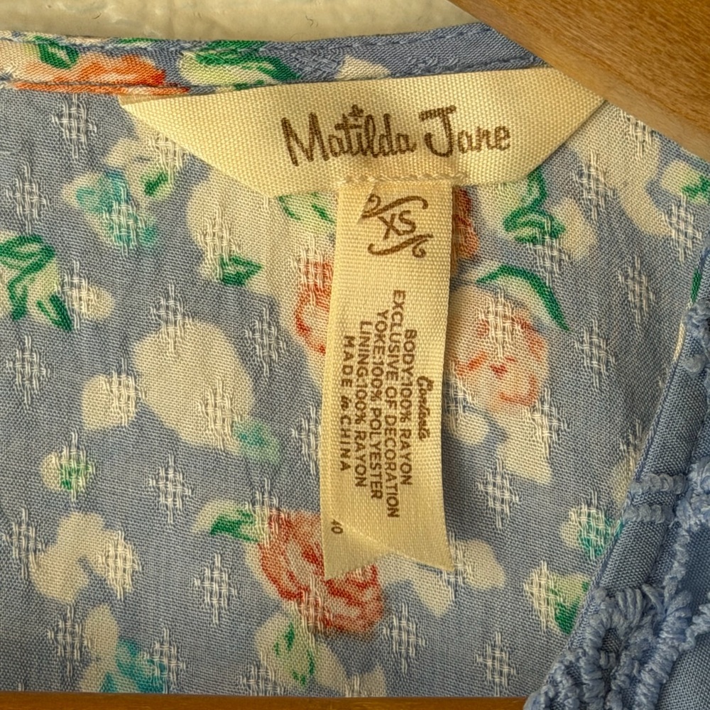 Matilda Jane Be Here Now Periwinkle Floral Lace Flutter Sleeve Top XS - Picture 9 of 9